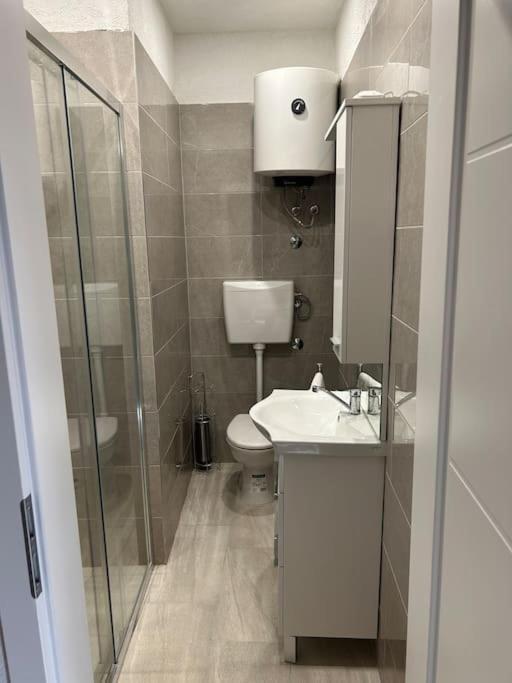 Kaštela Apartman Kastel מראה חיצוני תמונה