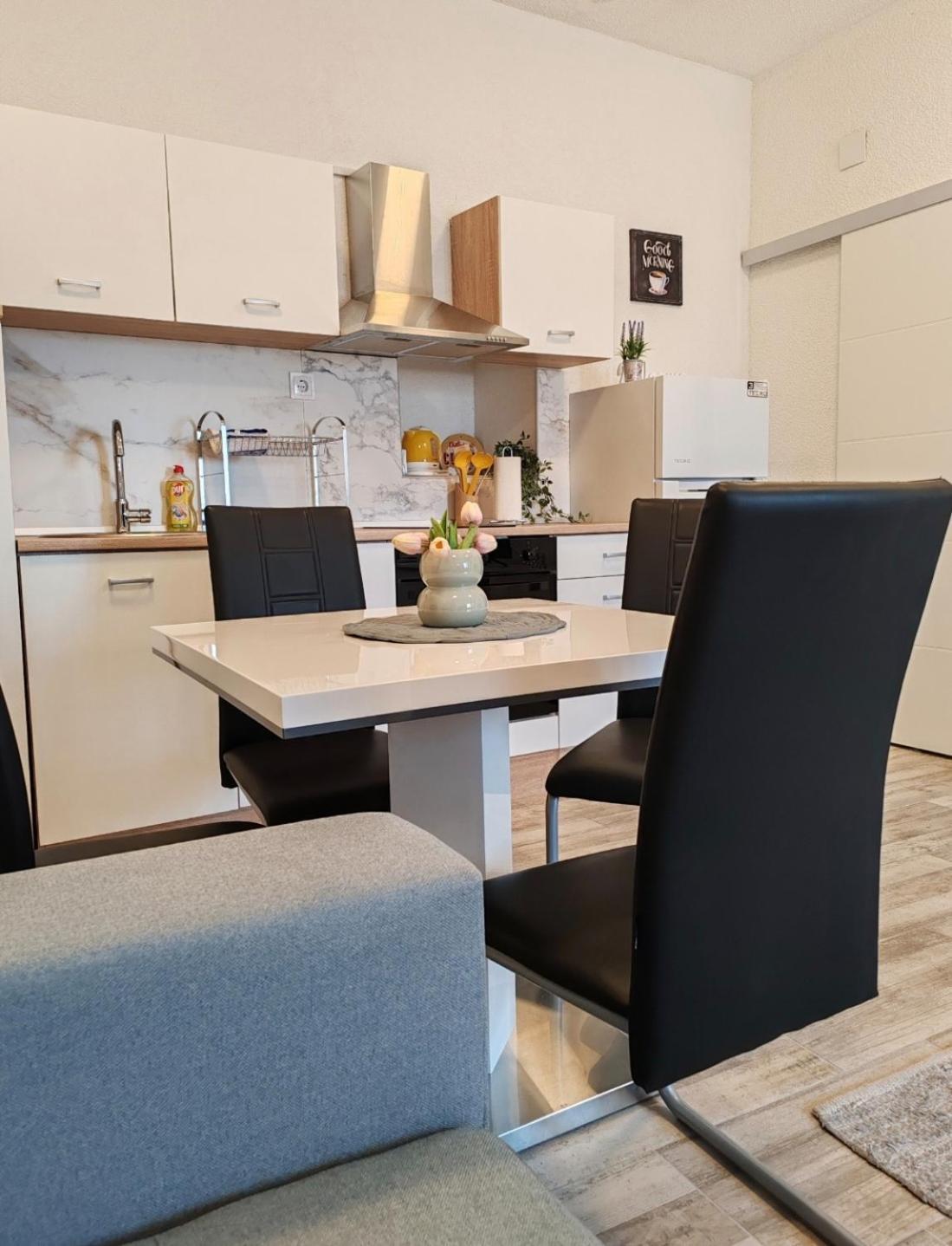 Kaštela Apartman Kastel מראה חיצוני תמונה